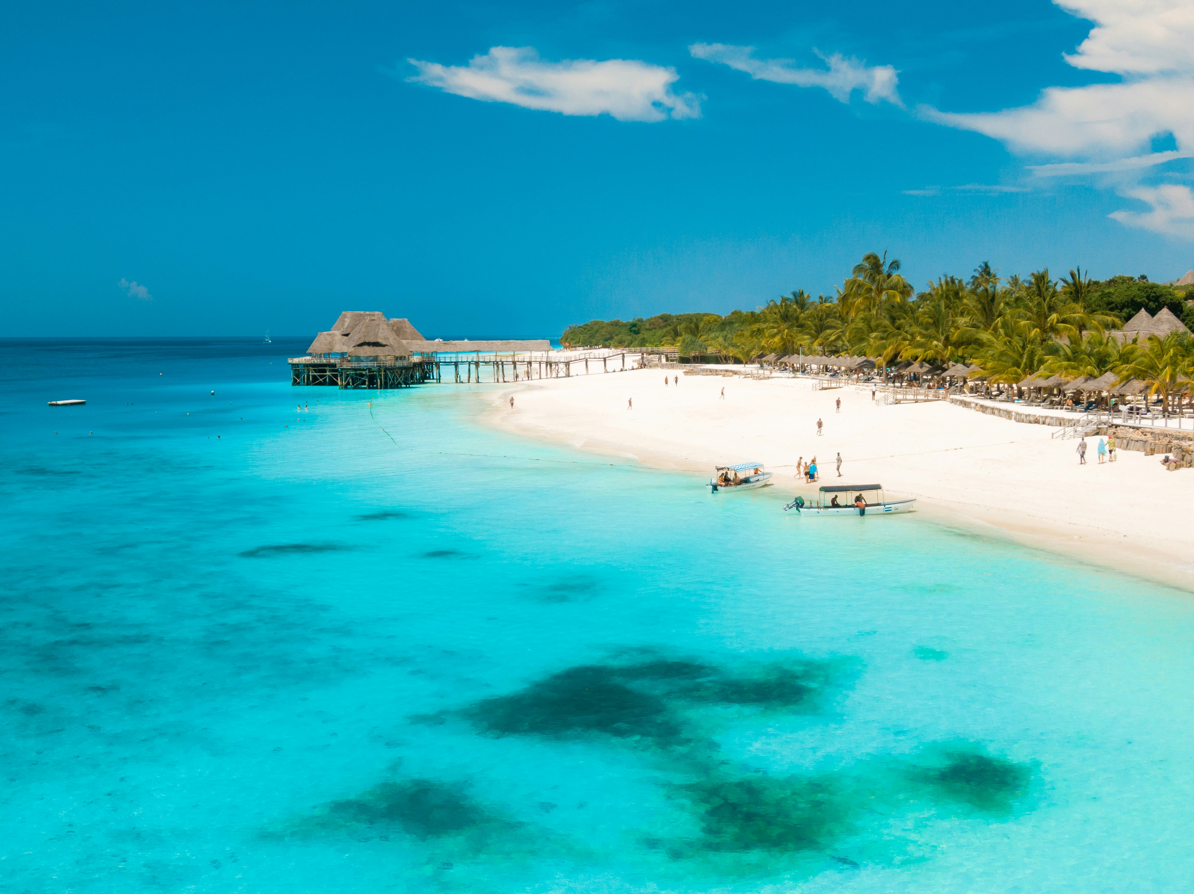 Mombasa Coast safari — Kenya's coastal capital — Old Town, beaches and Swahili culture — Esiankiki Tours